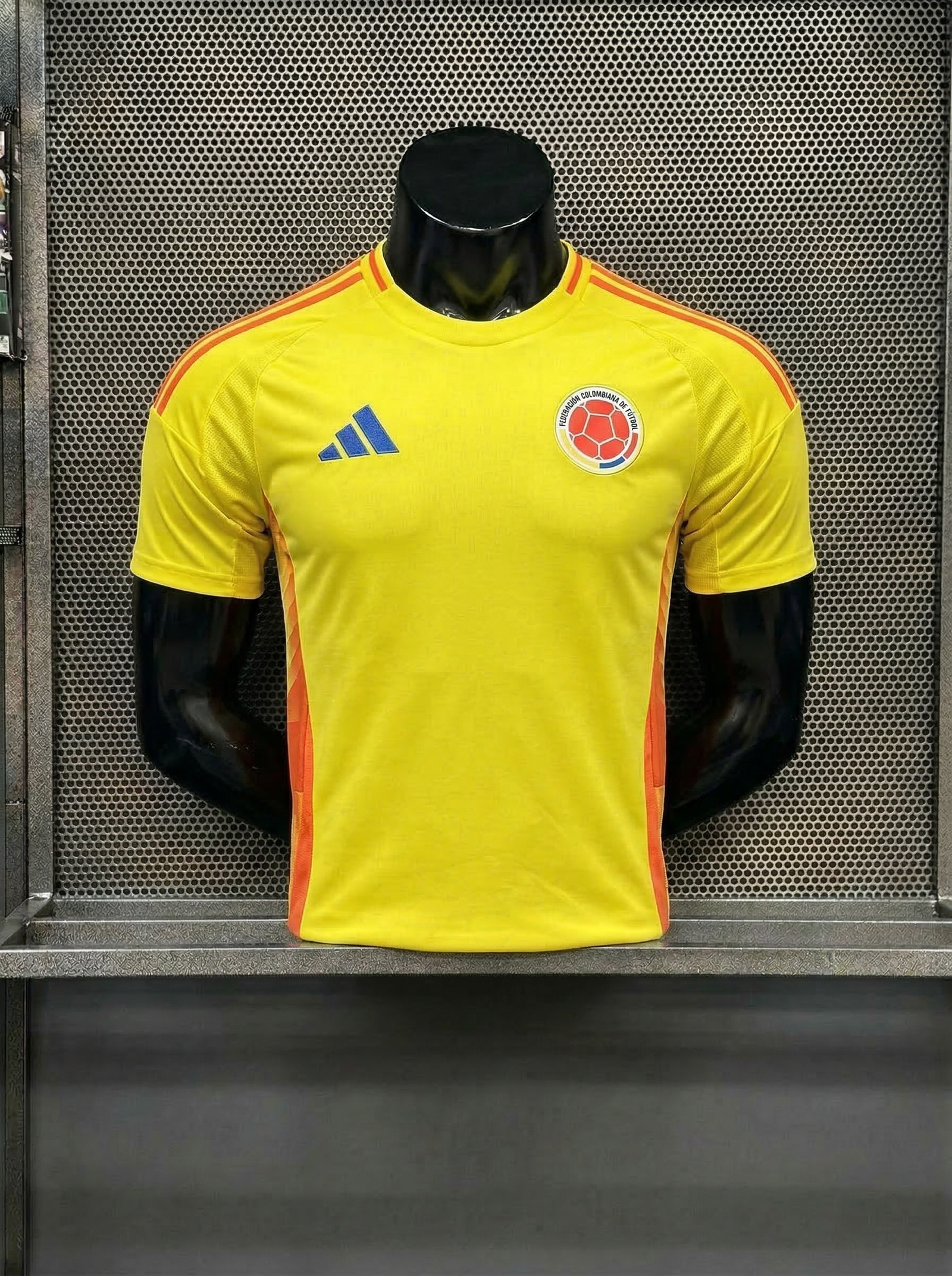Colombia local 24 versión fan